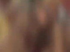 Четыре девчонки играли в бильярд и занимались групповым сексом