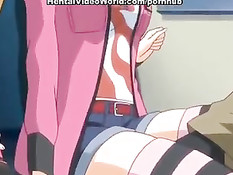 Милая хентай девчонка согласна заниматься сексом в туалете поезда