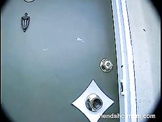 Азиатская домохозяйка Ava Devine уселась на член лежачего парня