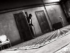 Горячая штучка в корсете Cathy Heaven ебётся с двумя незнакомцами