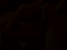 Английская барменша Tiffany Fox в пабе ебётся со старыми мужиками