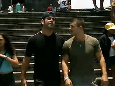 Знойная бразильская порно актриса Veronika Vanoza ебётся с парнями