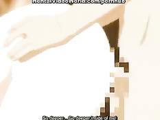 Сексуальная хентай девушка в розовом халатике трахается с парнем