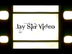 Две девки разрабатывают анус, а потом анально трахаются с парнем