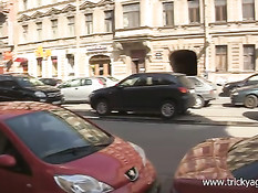 Светловолосая городская девчонка очень хочет стать порнозвездой