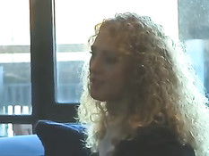 Зрелая блондинка Heidi Vincent ебётся с азиатским парнем Keni Styles