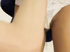 Чирлидерша Lexi Diamond сделала мужчине минет и получила сперму