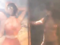 Лесбиянка Alektra Blue ебёт страпоном свою подружку Jessica Jaymes