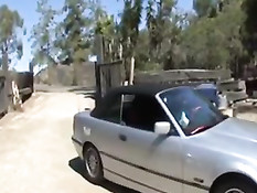 Kelly Divine забрела в деревню и занялась анальным сексом с негром