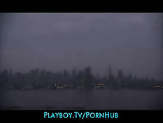 Группа американских свингеров занимаются сексом в разных местах