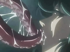 Девушка в белом халате на работе занимается сексом с любовником