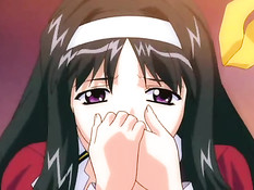 Девка вылизала соски и киску, а потом трахнула подругу страпоном