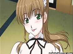 Парень принимает ванну, а хентай горничная руками дрочит его член