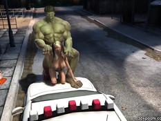 Халк отодрал пышногрудую девушку на капоте полицейской машины