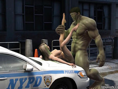 Халк отодрал пышногрудую девушку на капоте полицейской машины