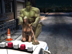 Халк отодрал пышногрудую девушку на капоте полицейской машины