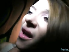 Мужик догнал девушку на ночной улице и развёл на минет за деньги