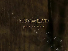 Связанной рабыне вставили в жопу большой шприц и закачали воду