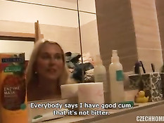 Чехи занимаются групповым сексом и снимают домашнее порно видео