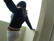 Ганг банг и двойное проникновение в итальянскую шлюху в стрингах