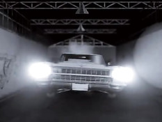 Ненасытные зрелые американки любят ебаться с молодыми парнями