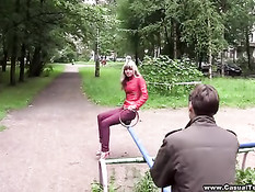 Молодой человек познакомился с Валей и оттрахал её у себя дома