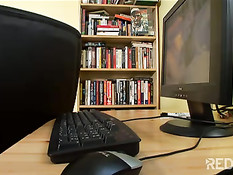 Мужик держит в руках камеру и снимает, как девушка дрочит член