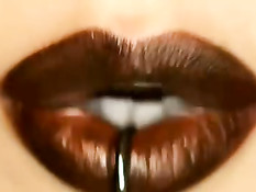 Грудастая порнозвезда Ava Addams трахается с женатым мужчиной