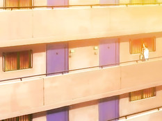 Грудастая хентай девушка облизала головку члена и залезла сверху