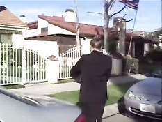 Горячая лесбиянка Avy Scott соблазняет скромную девушку в очках