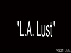 Мужчина на пляже оттрахал анально девушку с большими сиськами