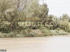 Старый дедушка снял на улице и оттрахал велосипедистку Kim Kay