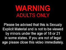 Мулатка из офиса Lori Alexia прыгает на члене своего белого мужика