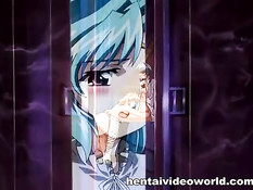 Он вставил член между больших сисек девушки и кончил ей на лицо