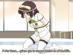 Мальчик трахает вибратором связанную хентай девочку и её подругу