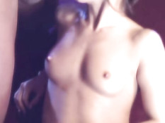 Анальное порно и двойное проникновение в темноволосую девушку