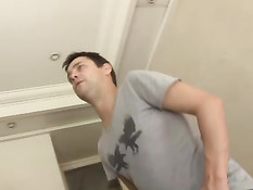 Сексуальные французские девчонки любят очень жёсткие секс игры