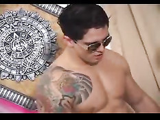 Эти сексуальные девчонки любят секс с парнями и лесбийские игры