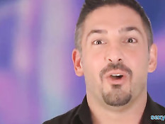 Американские свингеры занимаются групповым сексом в большом доме