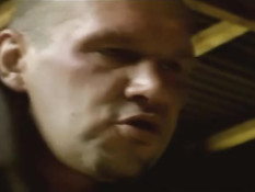 Грешная беременная монашка занимается анальным сексом с парнем