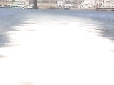 Сексуальные девушки Demia Moor и Monika Bella трахаются на яхте