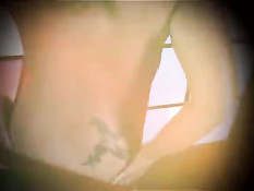 Ненасытные зрелые женщины любят трахаться с молодыми парнями