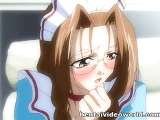 Он всунул вибратор сексуальной хентай горничной и отодрал раком