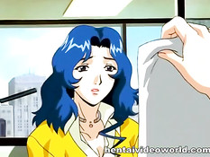 Парень трахает на кровати раком хентай девку с голубыми волосами