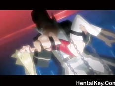 Хентай лесбияночки насаживаются на двухсторонний фаллоимитатор