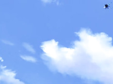 Зеленоглазая хентай девушка трахается с бойфрендом в автомобиле