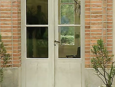 Пожилая женщина Lydia St Martin трахается с двумя джентльменами