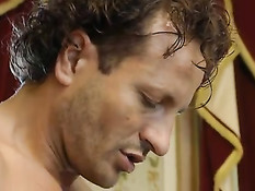 Пожилая женщина Lydia St Martin трахается с двумя джентльменами