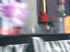 Задорные танцы европейских девушек переходят в групповую оргию