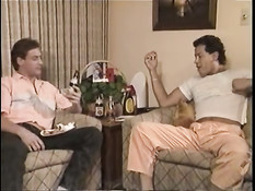 Ганг банг и анальный секс двух мужчин с блондиночкой Dana Lynn